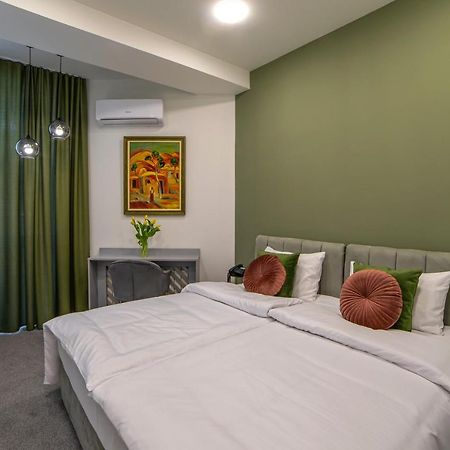 Aurora Hotel By Benefice Yerevan Exterior photo