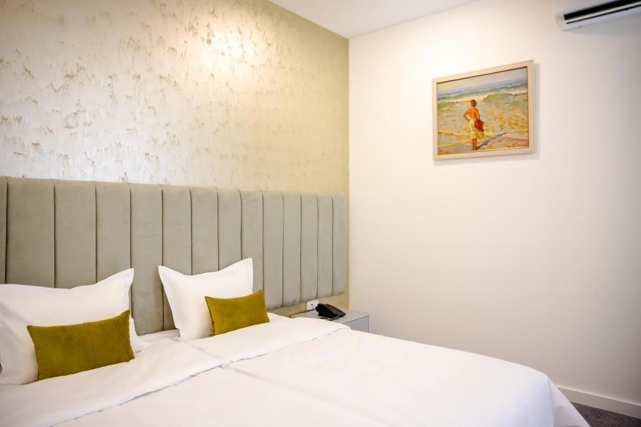 Aurora Hotel By Benefice Yerevan Exterior photo